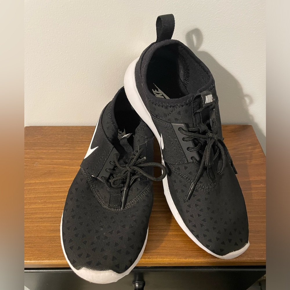 Women’s Nikes